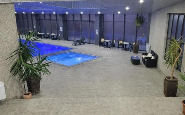 Ani Resort