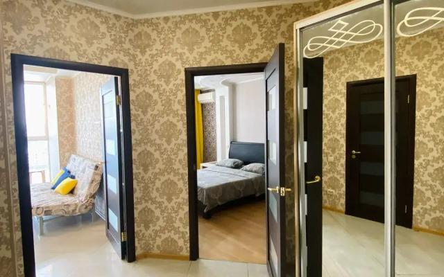 V Novom Elitnom Dome S Sobstvennym Parkovochnym Mestom Flat