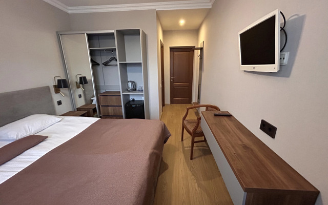 Vizavi Hotel