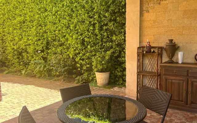 Apelsin Guest House