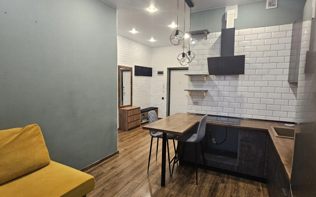 Apartamenty Avrora na Mikhalitsyna 1. 10 etazh