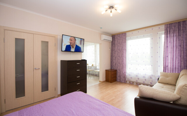 Na Yartsevskoj 24k1 Apartments