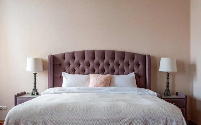 Квартира на Невском