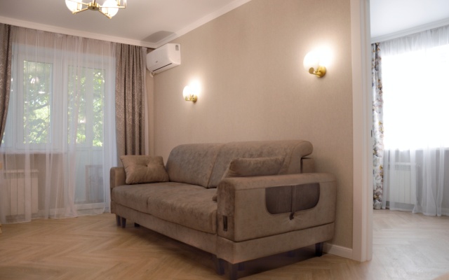 U ozera Flat