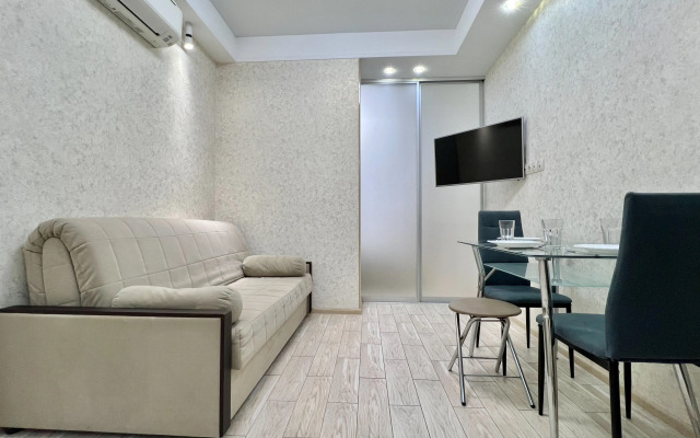 Apartments Alfa Chernomorskaya 6