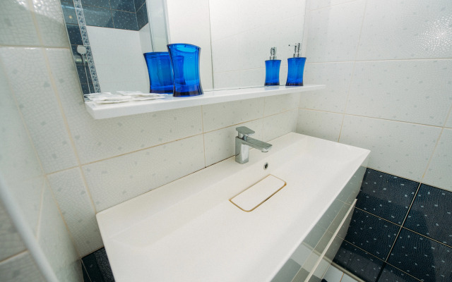 Апартаменты 3-комнатные на Лежневской 109