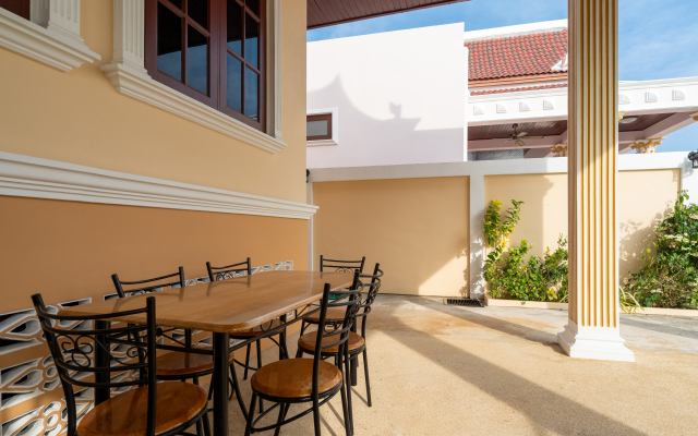 Spacious 3BR Family Villa with Private Pool Villa