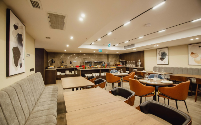Hotel La Quinta By Wyndham Batumi - Hotel in باطومي - Photo 2