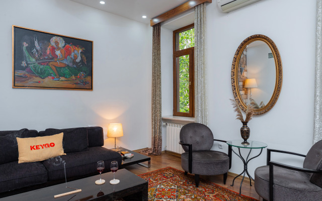 KeyGo #0159, 1 Bedroom, Balcony ,City Center Apartments