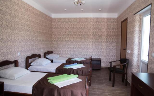 Mariya Hotel