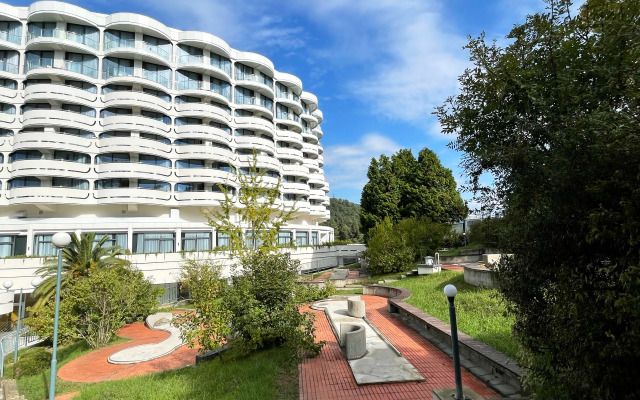 Meridian Park Apartments