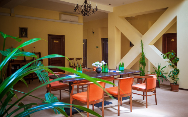 Magellan House Hotel