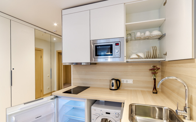 Yes Marata 8115 Apartments