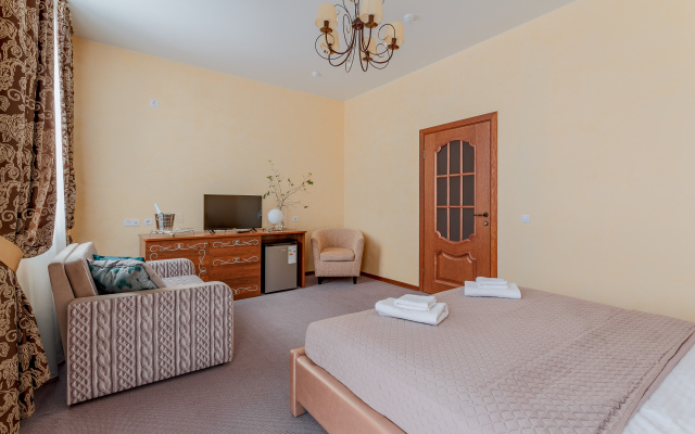 WOLKI & LIPKI Country Hotel