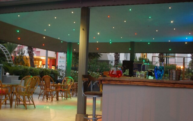 Astoria Beach Hotel