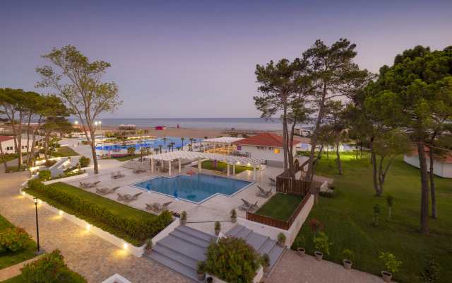 Отель Azul Beach Resort Montenegro by Karisma  - All Inclusive