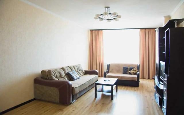1 na prospekte Lenina 112b Apartments