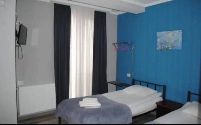 Sweet home Guest house