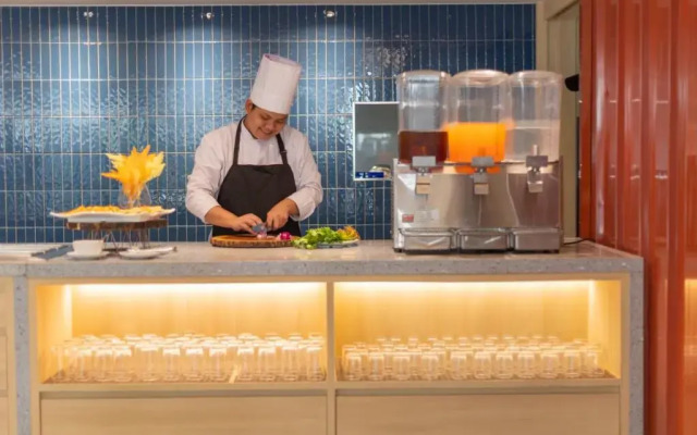 Отель Blue Hippo Hotel