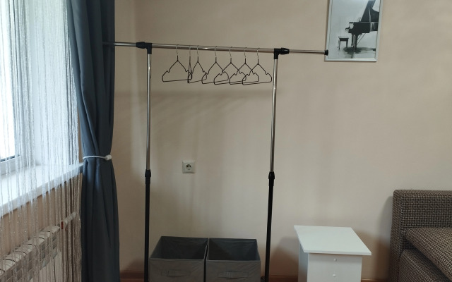 V Akademgorodke Flat