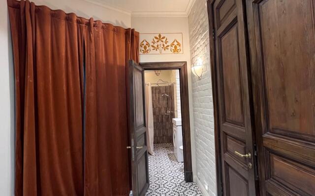 Квартира дизайнерская на Кирочной 6