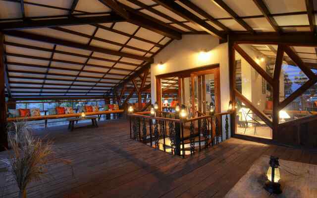 Pugdundee Safaris- Pench tree Lodging house