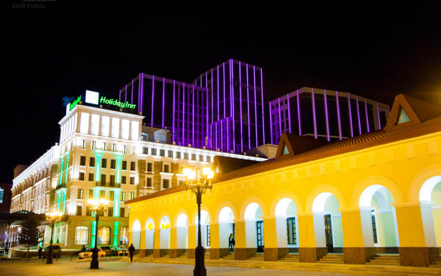 Verkhnetorgovaya square 4 Apartments