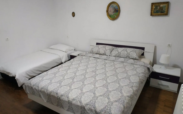 Monic in Niksic Apartments