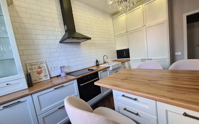 Апартаменты Кино в ЖК 5 звезд