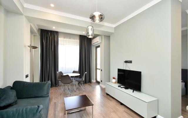 2-K v Novostroyke, Ulitsa Amiryana, Am2614 Flat