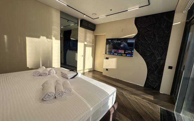 25 Apartments