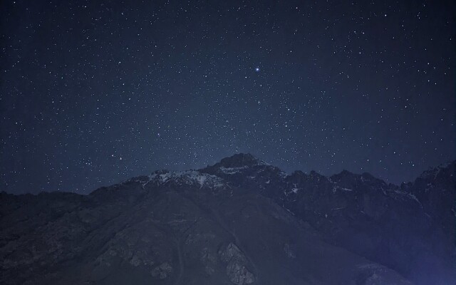 Hotel Mount Inn Kazbegi