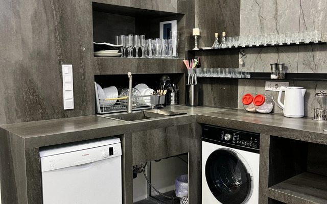 Taunkhaus 6-Mestny s Personalnym Basseynom i Baney Guest House