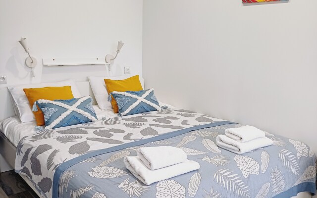 Near the Sea Apartments 4