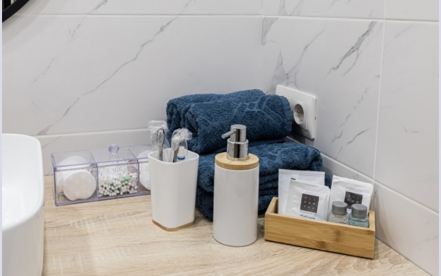 S Vidom Na Ozero Kaban Apartments