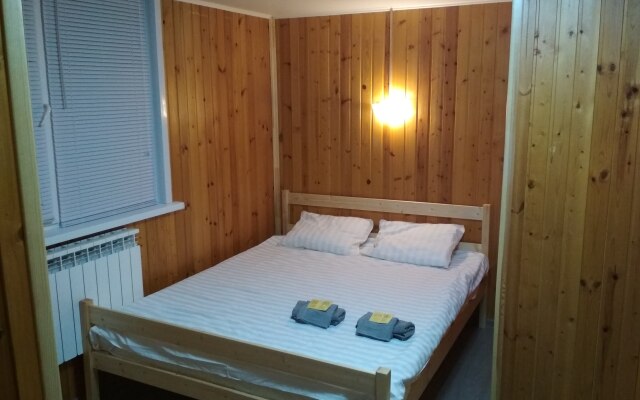 Bolhov Guest house