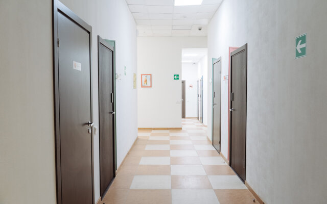 Apartment 9 Nights & Hotel 1774