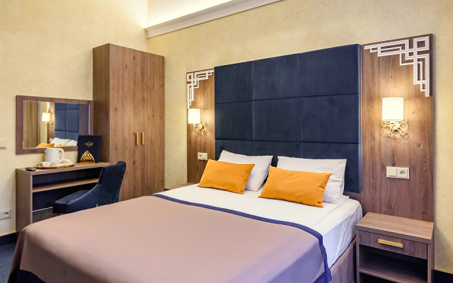 Ruann Decart Hotel