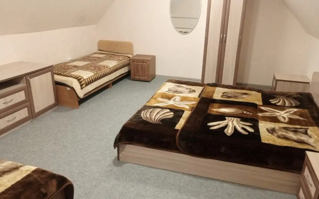 S Saunoy Guest house