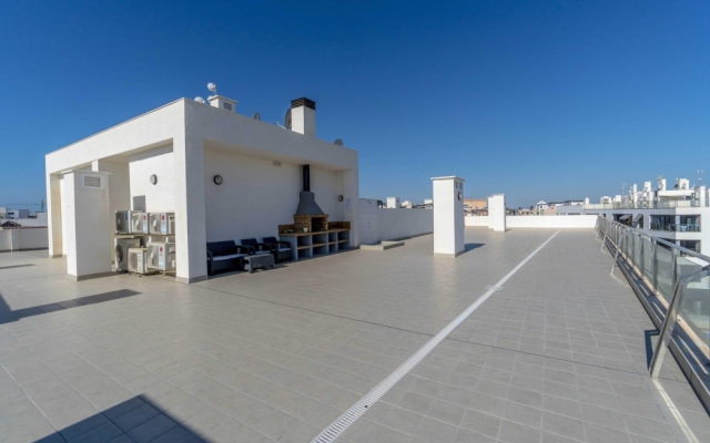 V LaMate Apartments