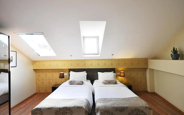 Tekla Palace Hotel