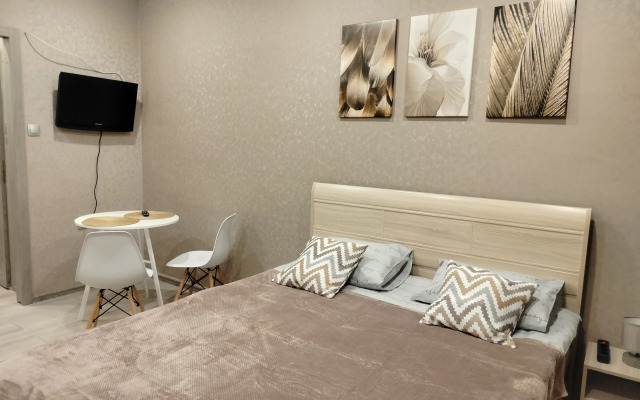 L&R Room Apartments