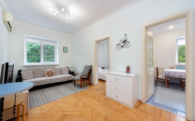 Sutkiru V Kurortnoy Zone Flat