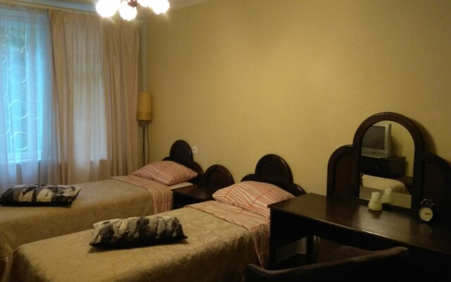 U Piskaryovki Flat