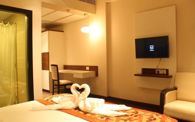 The Byke Suraj Plaza Veg Hotel