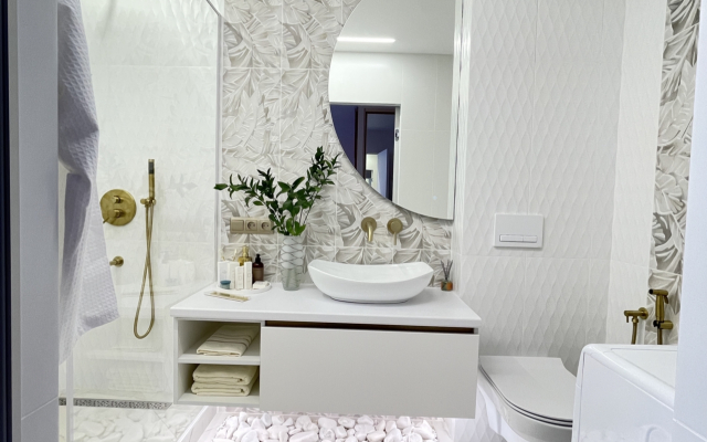 Vyshe Vsekh Flat