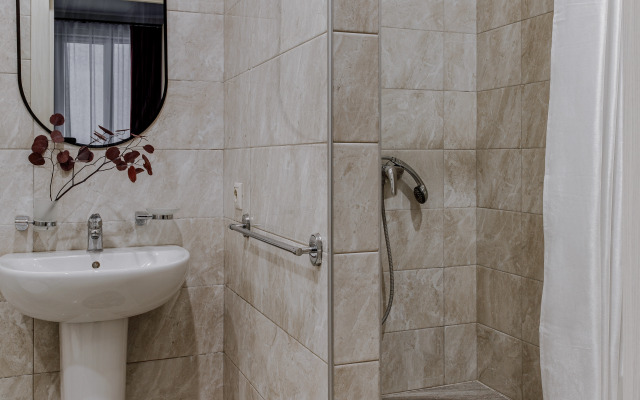 Yevrodvushka Kaminnaya Istoriya V Samom Serdtse Sochi Flat