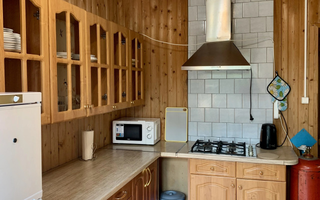 S Otdelnym Vkhodom I Zaezdom Private house
