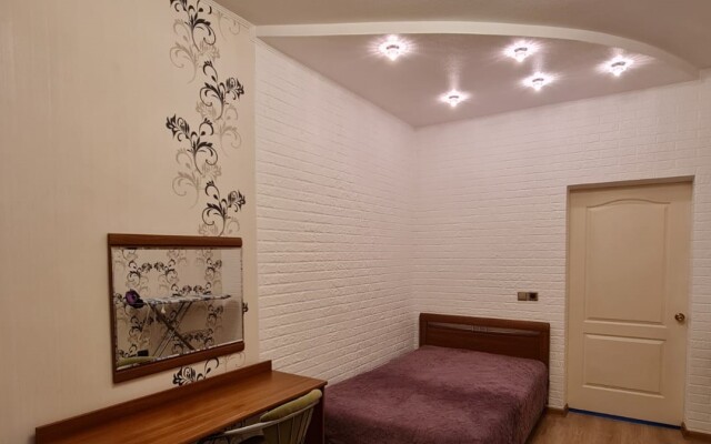 Vo Dvore Glavnogo Ofisa Nornikelya Apartments