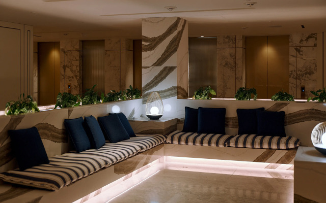 Отель Waldorf Astoria Minsk